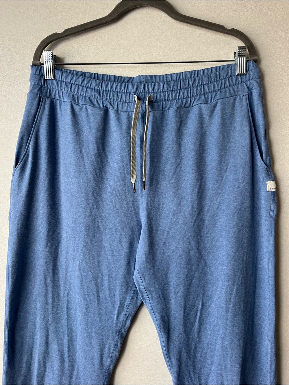 Vuori Performance Jogger Pants Spring Heather - Picture 2 of 11
